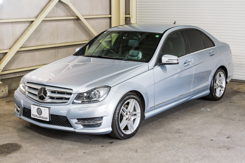 メルセデスベンツ Cクラス C200 BE-EF AVG ﾕｰﾃｨﾘﾃｨ&ﾚｰﾀﾞｰｾｰﾌﾃｨｰPKG　黒革 純正ﾅﾋﾞTV Bｶﾒﾗ ﾊﾟｰｸﾄﾛﾆｯｸ ｷｾﾉﾝ LEDﾄﾞﾗｲﾋﾞﾝｸﾞﾗｲﾄ Pｽﾀ AMGｴｱﾛ＆17AW ﾄﾞﾘﾙﾄﾞﾛｰﾀｰ ﾛｺﾞ入ｷｬﾘﾊﾟｰ　2年保証