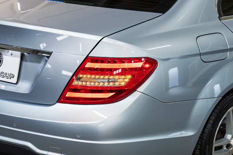 メルセデスベンツ Cクラス C200 BE-EF AVG ﾕｰﾃｨﾘﾃｨ&ﾚｰﾀﾞｰｾｰﾌﾃｨｰPKG　黒革 純正ﾅﾋﾞTV Bｶﾒﾗ ﾊﾟｰｸﾄﾛﾆｯｸ ｷｾﾉﾝ LEDﾄﾞﾗｲﾋﾞﾝｸﾞﾗｲﾄ Pｽﾀ AMGｴｱﾛ＆17AW ﾄﾞﾘﾙﾄﾞﾛｰﾀｰ ﾛｺﾞ入ｷｬﾘﾊﾟｰ　2年保証