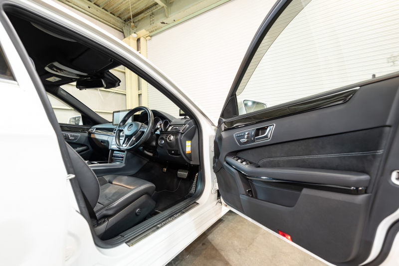 メルセデスベンツ Eクラス E250 AVG AMGｽﾎﾟｰﾂ&ﾚｰﾀﾞｰｾｰﾌﾃｲPKG　 後期ﾓﾃﾞﾙ 黒半革 ｼｰﾄﾋｰﾀｰ ｱﾝﾄﾞﾛｲﾄﾞﾅﾋﾞ 360ｶﾒﾗ LEDﾍｯﾄﾞﾗｲﾄ AMGｴｱﾛ&18ｲﾝﾁAW　2年保証