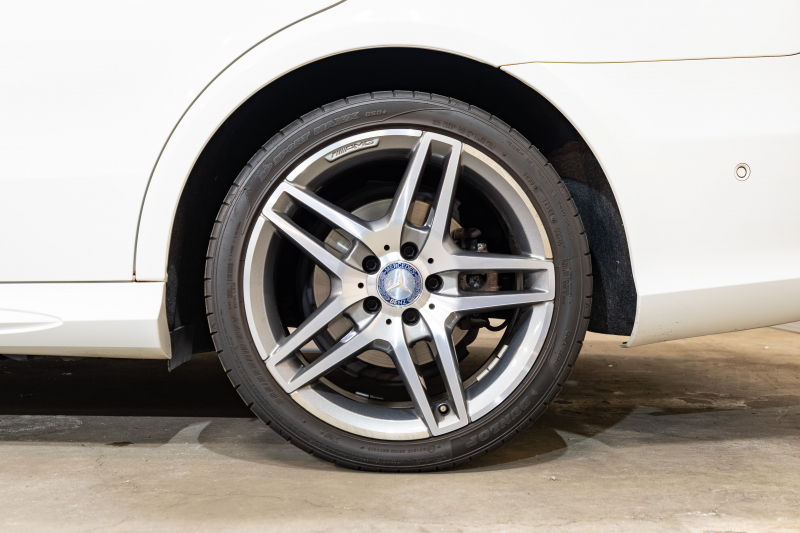 メルセデスベンツ Eクラス E250 AVG AMGｽﾎﾟｰﾂ&ﾚｰﾀﾞｰｾｰﾌﾃｲPKG　 後期ﾓﾃﾞﾙ 黒半革 ｼｰﾄﾋｰﾀｰ ｱﾝﾄﾞﾛｲﾄﾞﾅﾋﾞ 360ｶﾒﾗ LEDﾍｯﾄﾞﾗｲﾄ AMGｴｱﾛ&18ｲﾝﾁAW　2年保証