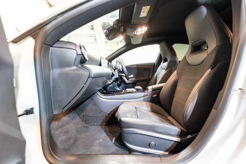 メルセデスベンツ CLAクラス CLA200d AMGﾗｲﾝ ｱﾄﾞﾊﾞﾝｽﾄﾞ&ﾅﾋﾞ& ﾚｰﾀﾞｰPKG　黒半革 ｼｰﾄﾋｰﾀｰ ﾊﾟﾉﾗﾏSR MBUXﾅﾋﾞ ﾌﾙｾｸﾞTV 360ｶﾒﾗ ﾍｯﾄﾞｱｯﾌﾟD ｱﾄﾞﾊﾞﾝｽﾄﾞｻｳﾝﾄﾞ ﾏﾙﾁﾋﾞｰﾑLED AMGｴｱﾛ&18ｲﾝﾁAW　2年保証