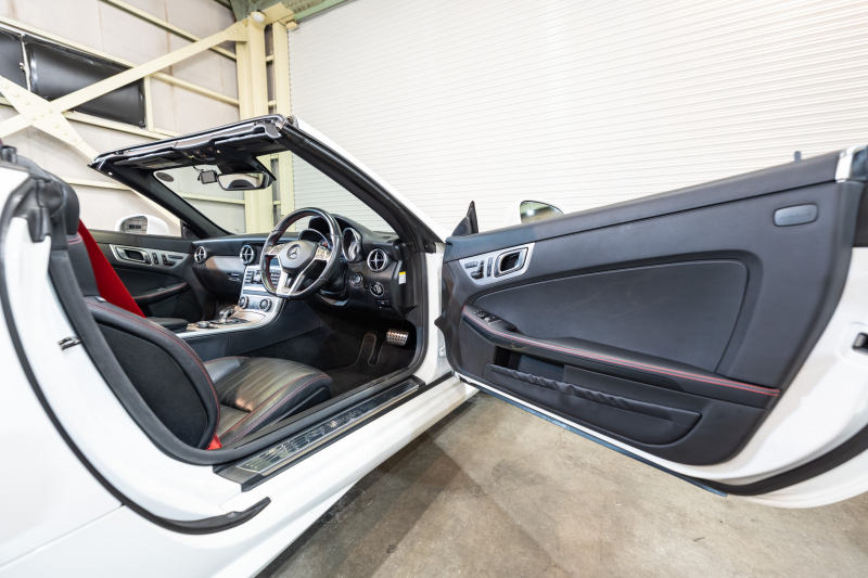 メルセデスベンツ SLKクラス SLK200 ｴｸｽｸﾙｰｼﾌﾞ ﾚｰﾀﾞｰSP　黒革 9速AT ｼｰﾄﾋｰﾀｰ ﾏｼﾞｯｸｽｶｲR ｴｱｽｶｰﾌ 純正ﾅﾋﾞ ﾌﾙｾｸﾞTV MBﾛｺﾞﾌﾞﾚｰｷ ｷｰﾚｽ ｷｾﾉﾝ AMGｴｱﾛ&18ｲﾝﾁAW 　2年保証