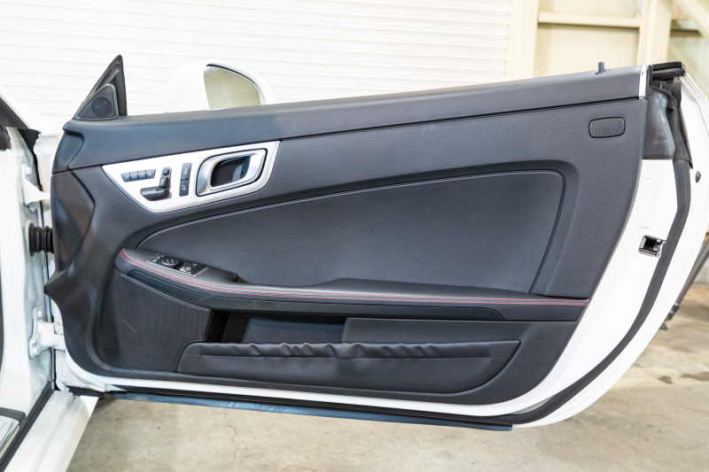 メルセデスベンツ SLKクラス SLK200 ｴｸｽｸﾙｰｼﾌﾞ ﾚｰﾀﾞｰSP　黒革 9速AT ｼｰﾄﾋｰﾀｰ ﾏｼﾞｯｸｽｶｲR ｴｱｽｶｰﾌ 純正ﾅﾋﾞ ﾌﾙｾｸﾞTV MBﾛｺﾞﾌﾞﾚｰｷ ｷｰﾚｽ ｷｾﾉﾝ AMGｴｱﾛ&18ｲﾝﾁAW 　2年保証