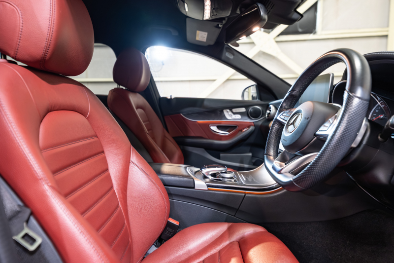 メルセデスベンツ Cクラス C200ﾜｺﾞﾝ ｽﾎﾟｰﾂ 本革仕様 ﾚｰﾀﾞｰｾｰﾌﾃｨPKG　赤革 ｼｰﾄﾋｰﾀｰ HDDﾅﾋﾞ 純正ﾅﾋﾞ ﾌﾙｾｸﾞTV BT Bｶﾒﾗ LEDﾍｯﾄﾞ 自動Rｹﾞｰﾄ/ﾊﾝｽﾞﾌﾘｰA AMGｴｱﾛ&18ｲﾝﾁAW　2年保証