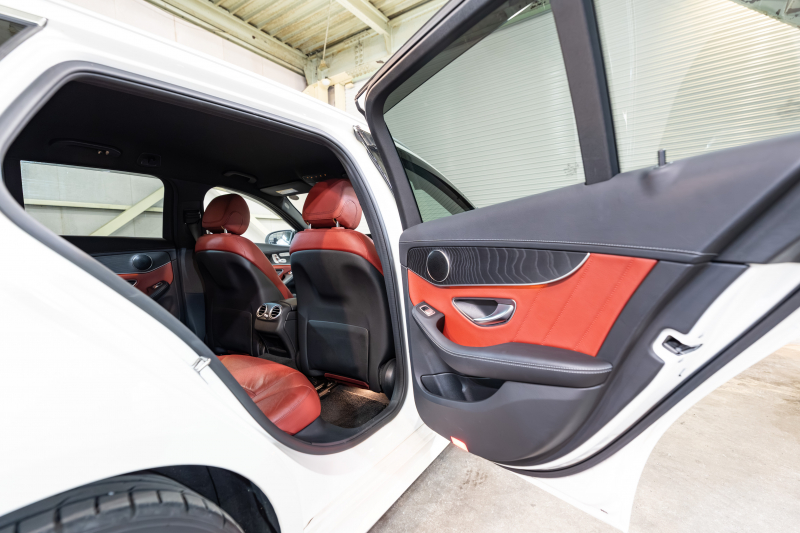 メルセデスベンツ Cクラス C200ﾜｺﾞﾝ ｽﾎﾟｰﾂ 本革仕様 ﾚｰﾀﾞｰｾｰﾌﾃｨPKG　赤革 ｼｰﾄﾋｰﾀｰ HDDﾅﾋﾞ 純正ﾅﾋﾞ ﾌﾙｾｸﾞTV BT Bｶﾒﾗ LEDﾍｯﾄﾞ 自動Rｹﾞｰﾄ/ﾊﾝｽﾞﾌﾘｰA AMGｴｱﾛ&18ｲﾝﾁAW　2年保証