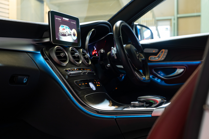 メルセデスベンツ Cクラス C200ﾜｺﾞﾝ ｽﾎﾟｰﾂ 本革仕様 ﾚｰﾀﾞｰｾｰﾌﾃｨPKG　赤革 ｼｰﾄﾋｰﾀｰ HDDﾅﾋﾞ 純正ﾅﾋﾞ ﾌﾙｾｸﾞTV BT Bｶﾒﾗ LEDﾍｯﾄﾞ 自動Rｹﾞｰﾄ/ﾊﾝｽﾞﾌﾘｰA AMGｴｱﾛ&18ｲﾝﾁAW　2年保証