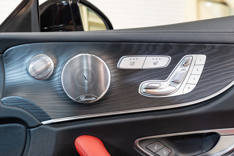 メルセデスベンツ Eクラス E200 ｶﾌﾞﾘｵﾚ ｽﾎﾟｰﾂ ﾚｰﾀﾞｰｾｰﾌﾃｨPKG 　赤幌 黒革 ｼｰﾄﾋｰﾀｰ 純正ﾅﾋﾞ ﾌﾙｾｸﾞTV CarPlay HUD ﾏﾙﾁﾋﾞｰﾑLED ﾌﾞﾙﾒｽﾀｰ ﾏﾙﾁｶﾗｰｱﾝﾋﾞｴﾝﾄﾗｲﾄ AMGｴｱﾛ&19ｲﾝﾁAW　2年保証