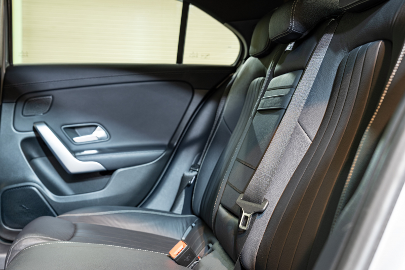 メルセデスベンツ Aクラス A250ｾﾀﾞﾝ 4MATIC ﾚｻﾞｰEXC&ｱﾄﾞﾊﾞﾝｽﾄﾞ&ﾅﾋﾞｹﾞｰｼｮﾝ&ﾚｰﾀﾞｰSP　黒革 ﾊﾟﾉﾗﾏSR MBUXﾅﾋﾞ ﾌﾙｾｸﾞ 360ｶﾒﾗ ﾜｲﾔﾚｽﾁｬｰｼﾞ ﾍｯﾄﾞｱｯﾌﾟD ADVｽﾋﾟｰｶｰ LEDﾍｯﾄﾞﾗｲﾄ　2年保証