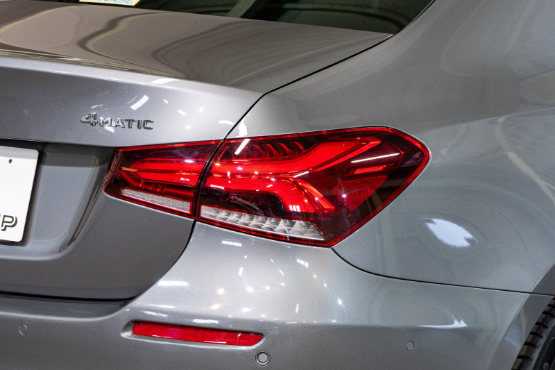 メルセデスベンツ Aクラス A250ｾﾀﾞﾝ 4MATIC ﾚｻﾞｰEXC&ｱﾄﾞﾊﾞﾝｽﾄﾞ&ﾅﾋﾞｹﾞｰｼｮﾝ&ﾚｰﾀﾞｰSP　黒革 ﾊﾟﾉﾗﾏSR MBUXﾅﾋﾞ ﾌﾙｾｸﾞ 360ｶﾒﾗ ﾜｲﾔﾚｽﾁｬｰｼﾞ ﾍｯﾄﾞｱｯﾌﾟD ADVｽﾋﾟｰｶｰ LEDﾍｯﾄﾞﾗｲﾄ　2年保証