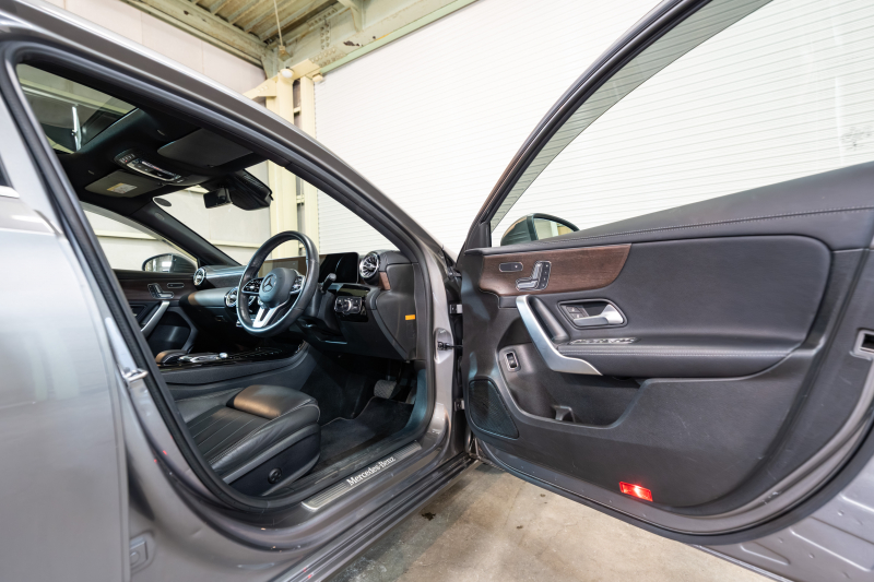 メルセデスベンツ Aクラス A250ｾﾀﾞﾝ 4MATIC ﾚｻﾞｰEXC&ｱﾄﾞﾊﾞﾝｽﾄﾞ&ﾅﾋﾞｹﾞｰｼｮﾝ&ﾚｰﾀﾞｰSP　黒革 ﾊﾟﾉﾗﾏSR MBUXﾅﾋﾞ ﾌﾙｾｸﾞ 360ｶﾒﾗ ﾜｲﾔﾚｽﾁｬｰｼﾞ ﾍｯﾄﾞｱｯﾌﾟD ADVｽﾋﾟｰｶｰ LEDﾍｯﾄﾞﾗｲﾄ　2年保証