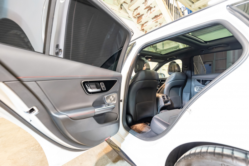 AMG Cクラス C43 4MATIC ｽﾃｰｼｮﾝﾜｺﾞﾝ ﾚｰﾀﾞｰSP BSG搭載　黒革 ﾊﾟﾉﾗﾏSR  MBUXﾅﾋﾞ ﾌﾞﾙﾒｽﾀｰ HUD 360ｶﾒﾗ 自動Rｹﾞｰﾄ AMGｻｽﾍﾟﾝｼｮﾝ AMGﾘｱﾙﾊﾟﾌｫｰﾏﾝｽｻｳﾝﾄﾞ AMGﾅｲﾄPKG AMGｴｱﾛ&19ｲﾝﾁAW　2年保証付