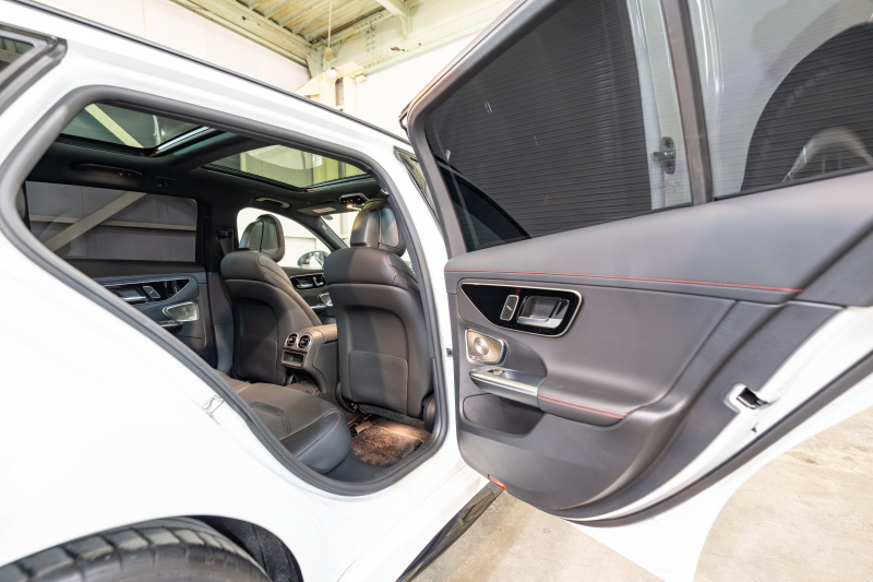 AMG Cクラス C43 4MATIC ｽﾃｰｼｮﾝﾜｺﾞﾝ ﾚｰﾀﾞｰSP BSG搭載　黒革 ﾊﾟﾉﾗﾏSR  MBUXﾅﾋﾞ ﾌﾞﾙﾒｽﾀｰ HUD 360ｶﾒﾗ 自動Rｹﾞｰﾄ AMGｻｽﾍﾟﾝｼｮﾝ AMGﾘｱﾙﾊﾟﾌｫｰﾏﾝｽｻｳﾝﾄﾞ AMGﾅｲﾄPKG AMGｴｱﾛ&19ｲﾝﾁAW　2年保証付