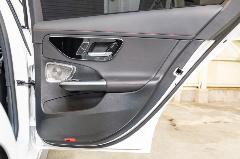 AMG Cクラス C43 4MATIC ｽﾃｰｼｮﾝﾜｺﾞﾝ ﾚｰﾀﾞｰSP BSG搭載　黒革 ﾊﾟﾉﾗﾏSR  MBUXﾅﾋﾞ ﾌﾞﾙﾒｽﾀｰ HUD 360ｶﾒﾗ 自動Rｹﾞｰﾄ AMGｻｽﾍﾟﾝｼｮﾝ AMGﾘｱﾙﾊﾟﾌｫｰﾏﾝｽｻｳﾝﾄﾞ AMGﾅｲﾄPKG AMGｴｱﾛ&19ｲﾝﾁAW　2年保証付