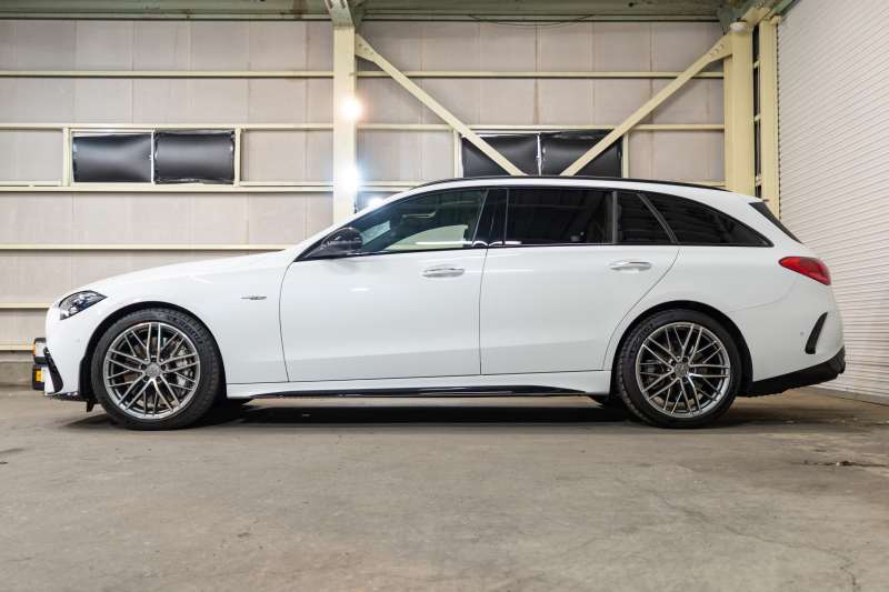 AMG Cクラス C43 4MATIC ｽﾃｰｼｮﾝﾜｺﾞﾝ ﾚｰﾀﾞｰSP BSG搭載　黒革 ﾊﾟﾉﾗﾏSR  MBUXﾅﾋﾞ ﾌﾞﾙﾒｽﾀｰ HUD 360ｶﾒﾗ 自動Rｹﾞｰﾄ AMGｻｽﾍﾟﾝｼｮﾝ AMGﾘｱﾙﾊﾟﾌｫｰﾏﾝｽｻｳﾝﾄﾞ AMGﾅｲﾄPKG AMGｴｱﾛ&19ｲﾝﾁAW　2年保証付