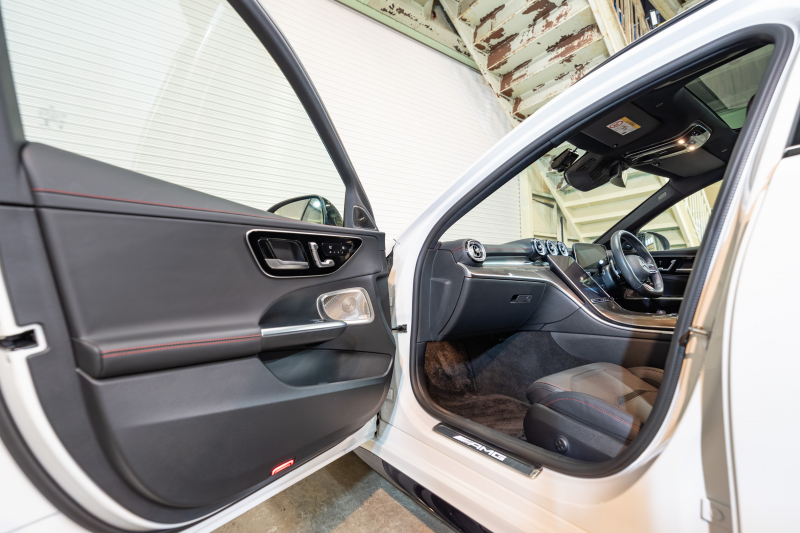 AMG Cクラス C43 4MATIC ｽﾃｰｼｮﾝﾜｺﾞﾝ ﾚｰﾀﾞｰSP BSG搭載　黒革 ﾊﾟﾉﾗﾏSR  MBUXﾅﾋﾞ ﾌﾞﾙﾒｽﾀｰ HUD 360ｶﾒﾗ 自動Rｹﾞｰﾄ AMGｻｽﾍﾟﾝｼｮﾝ AMGﾘｱﾙﾊﾟﾌｫｰﾏﾝｽｻｳﾝﾄﾞ AMGﾅｲﾄPKG AMGｴｱﾛ&19ｲﾝﾁAW　2年保証付