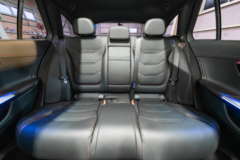 AMG Cクラス C43 4MATIC ｽﾃｰｼｮﾝﾜｺﾞﾝ ﾚｰﾀﾞｰSP BSG搭載　黒革 ﾊﾟﾉﾗﾏSR  MBUXﾅﾋﾞ ﾌﾞﾙﾒｽﾀｰ HUD 360ｶﾒﾗ 自動Rｹﾞｰﾄ AMGｻｽﾍﾟﾝｼｮﾝ AMGﾘｱﾙﾊﾟﾌｫｰﾏﾝｽｻｳﾝﾄﾞ AMGﾅｲﾄPKG AMGｴｱﾛ&19ｲﾝﾁAW　2年保証付