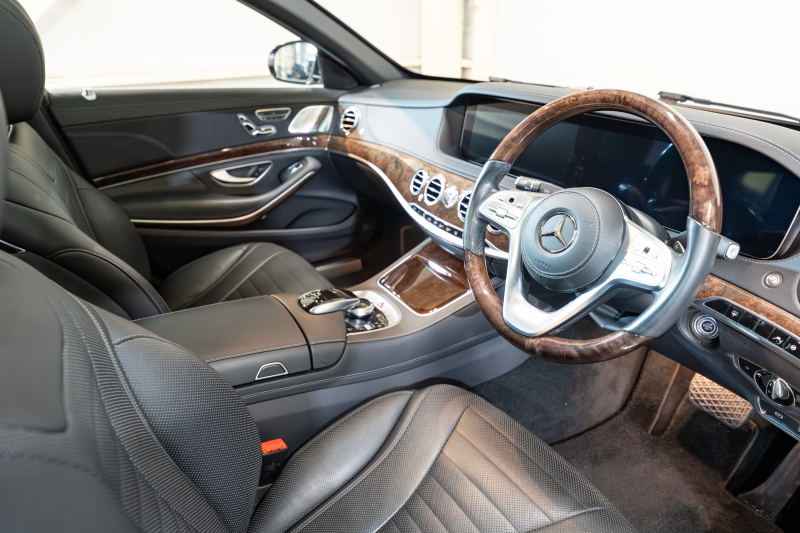 メルセデスベンツ Sクラス S400dﾛﾝｸﾞ ﾚｻﾞｰｴｸｽｸﾙｰｼﾌﾞ&ｼｮｰﾌｧｰPKG　後期 黒革 ﾊﾟﾉﾗﾏSR ﾅﾋﾞTV ｼｮｰﾌｧｰﾎﾟｼﾞｼｮﾝ ﾘｱｴﾝﾀｰ ｲｰｼﾞｰｸﾛｰｼﾞｬｰ 自動ﾄﾗﾝｸ ﾌｯﾄｵｰﾌﾟﾅｰ ｴｱﾊﾞﾗﾝｽP ﾏﾙﾁﾋﾞｰﾑLED　2年保証