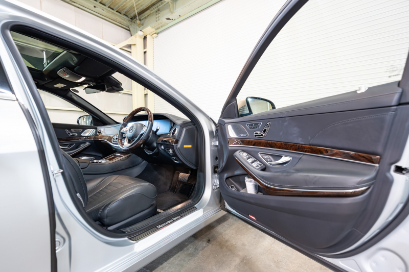 メルセデスベンツ Sクラス S400dﾛﾝｸﾞ ﾚｻﾞｰｴｸｽｸﾙｰｼﾌﾞ&ｼｮｰﾌｧｰPKG　後期 黒革 ﾊﾟﾉﾗﾏSR ﾅﾋﾞTV ｼｮｰﾌｧｰﾎﾟｼﾞｼｮﾝ ﾘｱｴﾝﾀｰ ｲｰｼﾞｰｸﾛｰｼﾞｬｰ 自動ﾄﾗﾝｸ ﾌｯﾄｵｰﾌﾟﾅｰ ｴｱﾊﾞﾗﾝｽP ﾏﾙﾁﾋﾞｰﾑLED　2年保証