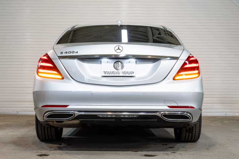 メルセデスベンツ Sクラス S400dﾛﾝｸﾞ ﾚｻﾞｰｴｸｽｸﾙｰｼﾌﾞ&ｼｮｰﾌｧｰPKG　後期 黒革 ﾊﾟﾉﾗﾏSR ﾅﾋﾞTV ｼｮｰﾌｧｰﾎﾟｼﾞｼｮﾝ ﾘｱｴﾝﾀｰ ｲｰｼﾞｰｸﾛｰｼﾞｬｰ 自動ﾄﾗﾝｸ ﾌｯﾄｵｰﾌﾟﾅｰ ｴｱﾊﾞﾗﾝｽP ﾏﾙﾁﾋﾞｰﾑLED　2年保証