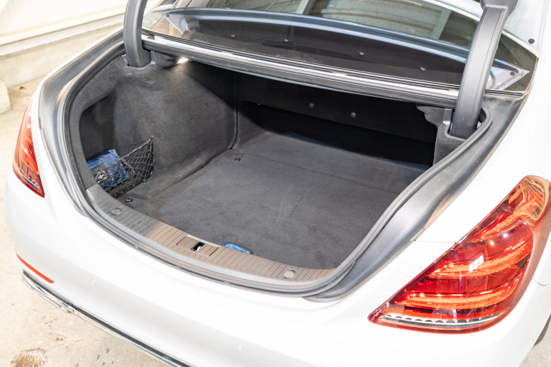 メルセデスベンツ Sクラス S400dﾛﾝｸﾞ ﾚｻﾞｰｴｸｽｸﾙｰｼﾌﾞ&ｼｮｰﾌｧｰPKG　後期 黒革 ﾊﾟﾉﾗﾏSR ﾅﾋﾞTV ｼｮｰﾌｧｰﾎﾟｼﾞｼｮﾝ ﾘｱｴﾝﾀｰ ｲｰｼﾞｰｸﾛｰｼﾞｬｰ 自動ﾄﾗﾝｸ ﾌｯﾄｵｰﾌﾟﾅｰ ｴｱﾊﾞﾗﾝｽP ﾏﾙﾁﾋﾞｰﾑLED　2年保証