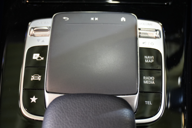 メルセデスベンツ CLAクラス CLA200d AMGﾗｲﾝ ﾚｰﾀﾞｰPKG　1ｵﾅ ﾊｰﾌ革 ｼｰﾄﾋｰﾀｰ ﾊﾟﾉﾗﾏSR MBUXﾅﾋﾞ ﾌﾙｾｸﾞTV 360ｶﾒﾗ ﾍｯﾄﾞｱｯﾌﾟD ﾏﾙﾁﾋﾞｰﾑLED AMGｴｱﾛ&18ｲﾝﾁAW　2年保証付