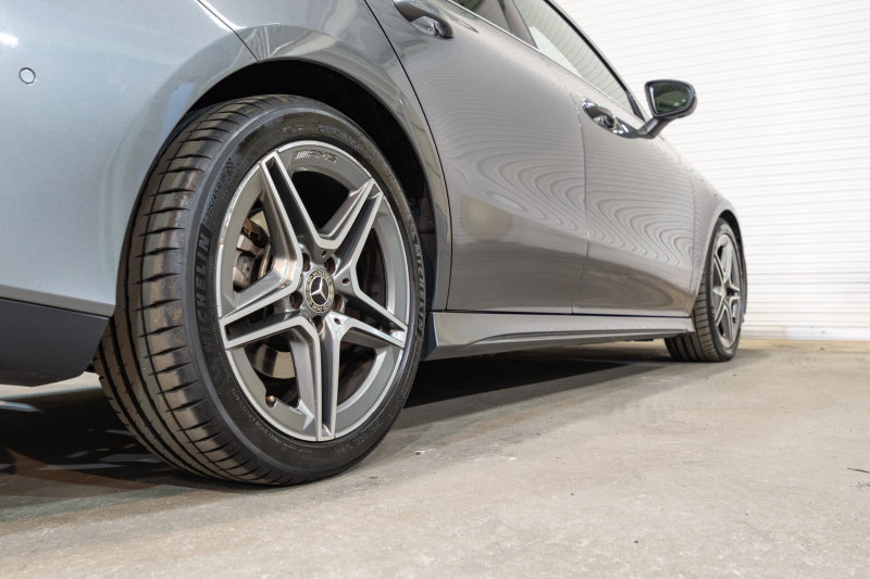 メルセデスベンツ CLAクラス CLA200d ｼｭｰﾃｨﾝｸﾞﾌﾞﾚｰｸ AMGﾗｲﾝ ﾚｰﾀﾞｰPKG　1ｵﾅ ﾊｰﾌ革 ｼｰﾄﾋｰﾀｰ ﾊﾟﾉﾗﾏSR MBUXﾅﾋﾞ ﾌﾙｾｸﾞTV 360ｶﾒﾗ ﾍｯﾄﾞｱｯﾌﾟD ﾏﾙﾁﾋﾞｰﾑLED AMGｴｱﾛ&18ｲﾝﾁAW　2年保証付