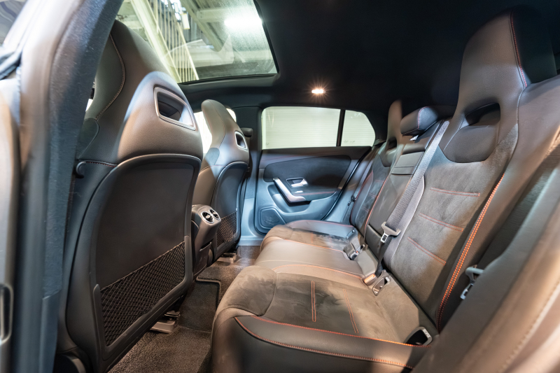 メルセデスベンツ CLAクラス CLA200d ｼｭｰﾃｨﾝｸﾞﾌﾞﾚｰｸ AMGﾗｲﾝ ﾚｰﾀﾞｰPKG　1ｵﾅ ﾊｰﾌ革 ｼｰﾄﾋｰﾀｰ ﾊﾟﾉﾗﾏSR MBUXﾅﾋﾞ ﾌﾙｾｸﾞTV 360ｶﾒﾗ ﾍｯﾄﾞｱｯﾌﾟD ﾏﾙﾁﾋﾞｰﾑLED AMGｴｱﾛ&18ｲﾝﾁAW　2年保証付