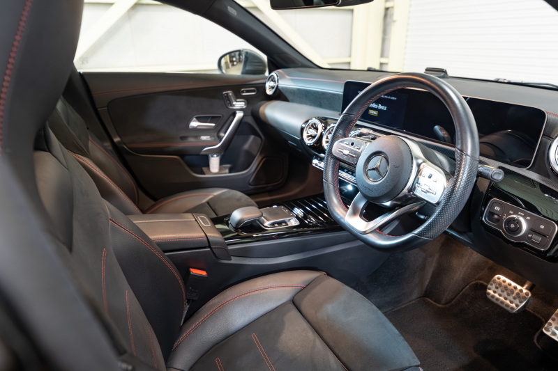 メルセデスベンツ CLAクラス CLA200d ｼｭｰﾃｨﾝｸﾞﾌﾞﾚｰｸ AMGﾗｲﾝ ﾚｰﾀﾞｰPKG　1ｵﾅ ﾊｰﾌ革 ｼｰﾄﾋｰﾀｰ ﾊﾟﾉﾗﾏSR MBUXﾅﾋﾞ ﾌﾙｾｸﾞTV 360ｶﾒﾗ ﾍｯﾄﾞｱｯﾌﾟD ﾏﾙﾁﾋﾞｰﾑLED AMGｴｱﾛ&18ｲﾝﾁAW　2年保証付