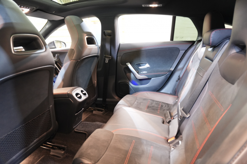 メルセデスベンツ CLAクラス CLA200d AMGﾗｲﾝ ﾚｰﾀﾞｰPKG　1ｵﾅ ﾊｰﾌ革 ｼｰﾄﾋｰﾀｰ ﾊﾟﾉﾗﾏSR MBUXﾅﾋﾞ ﾌﾙｾｸﾞTV 360ｶﾒﾗ ﾍｯﾄﾞｱｯﾌﾟD ﾏﾙﾁﾋﾞｰﾑLED AMGｴｱﾛ&18ｲﾝﾁAW　2年保証付