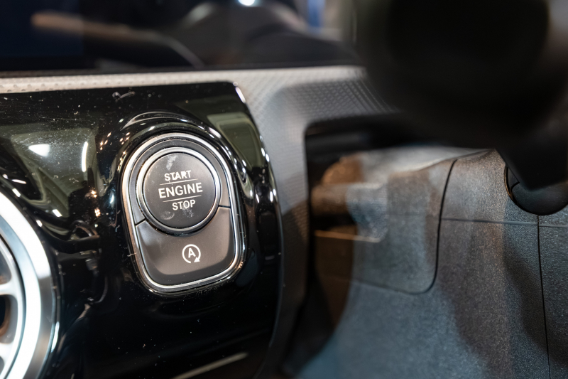 メルセデスベンツ CLAクラス CLA200d ｼｭｰﾃｨﾝｸﾞﾌﾞﾚｰｸ AMGﾗｲﾝ ﾚｰﾀﾞｰPKG　1ｵﾅ ﾊｰﾌ革 ｼｰﾄﾋｰﾀｰ ﾊﾟﾉﾗﾏSR MBUXﾅﾋﾞ ﾌﾙｾｸﾞTV 360ｶﾒﾗ ﾍｯﾄﾞｱｯﾌﾟD ﾏﾙﾁﾋﾞｰﾑLED AMGｴｱﾛ&18ｲﾝﾁAW　2年保証付