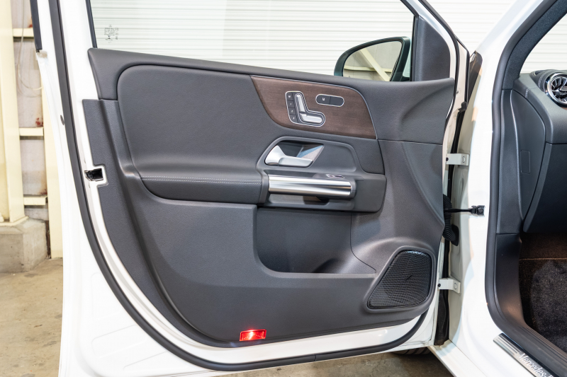 メルセデスベンツ Bクラス B200d ﾚｻﾞｰEXｸﾙｰｼﾌﾞ&ｱﾄﾞﾊﾞﾝｽﾄ&ﾅﾋﾞP RSP　ACC Pｽﾀ ECO 黒革 SR MBUXﾅﾋﾞ ﾌﾙｾｸﾞ Carplay 360 純正17ｲﾝﾁAW 自動Rｹﾞｰﾄ LED　2年保証付