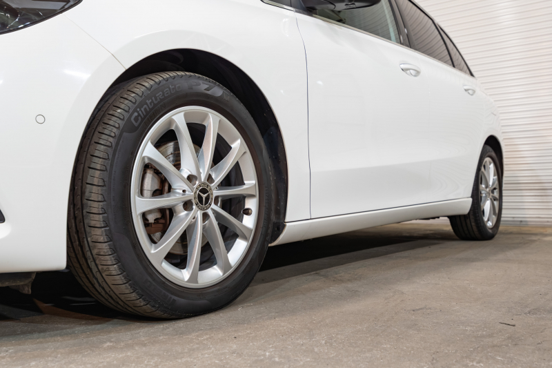 メルセデスベンツ Bクラス B200d ﾚｻﾞｰEXｸﾙｰｼﾌﾞ&ｱﾄﾞﾊﾞﾝｽﾄ&ﾅﾋﾞP RSP　ACC Pｽﾀ ECO 黒革 SR MBUXﾅﾋﾞ ﾌﾙｾｸﾞ Carplay 360 純正17ｲﾝﾁAW 自動Rｹﾞｰﾄ LED　2年保証付