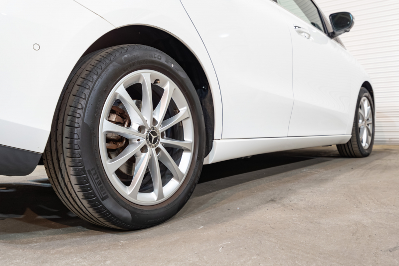 メルセデスベンツ Bクラス B200d ﾚｻﾞｰEXｸﾙｰｼﾌﾞ&ｱﾄﾞﾊﾞﾝｽﾄ&ﾅﾋﾞP RSP　ACC Pｽﾀ ECO 黒革 SR MBUXﾅﾋﾞ ﾌﾙｾｸﾞ Carplay 360 純正17ｲﾝﾁAW 自動Rｹﾞｰﾄ LED　2年保証付