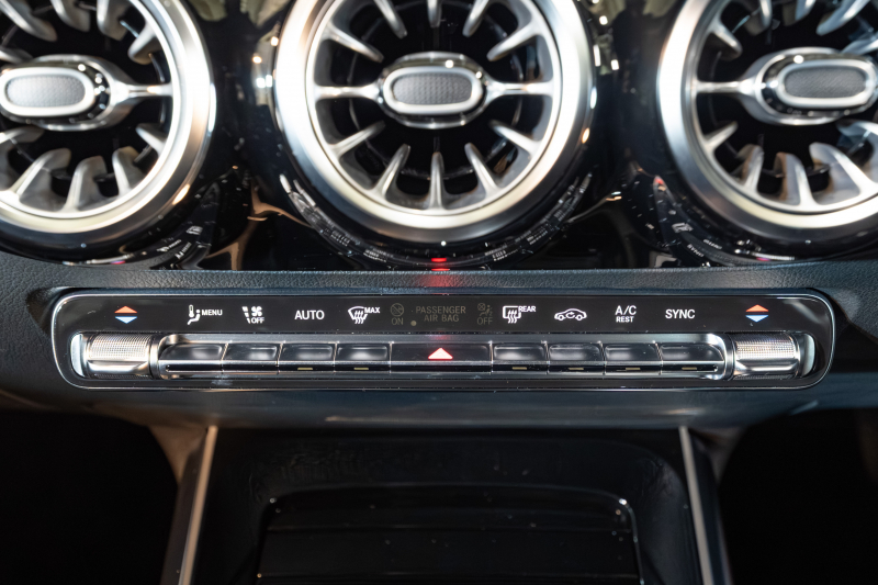 メルセデスベンツ Bクラス B200d ﾚｻﾞｰEXｸﾙｰｼﾌﾞ&ｱﾄﾞﾊﾞﾝｽﾄ&ﾅﾋﾞP RSP　ACC Pｽﾀ ECO 黒革 SR MBUXﾅﾋﾞ ﾌﾙｾｸﾞ Carplay 360 純正17ｲﾝﾁAW 自動Rｹﾞｰﾄ LED　2年保証付