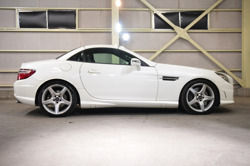 メルセデスベンツ SLKクラス SLK200 BE−EF AMGｽﾎﾟｰﾂ&ﾚｰﾀﾞｰP　ACC 黒革 ﾏｼﾞｯｸｽｶｲR HDDﾅﾋﾞ ﾌﾙｾｸﾞ BTｵｰﾃﾞｨｵ&TEL  AMGｴｱﾛ&18ｲﾝﾁAW ｷｾﾉﾝ　2年保証付