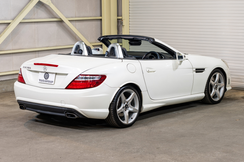 メルセデスベンツ SLKクラス SLK200 BE−EF AMGｽﾎﾟｰﾂ&ﾚｰﾀﾞｰP　ACC 黒革 ﾏｼﾞｯｸｽｶｲR HDDﾅﾋﾞ ﾌﾙｾｸﾞ BTｵｰﾃﾞｨｵ&TEL  AMGｴｱﾛ&18ｲﾝﾁAW ｷｾﾉﾝ　2年保証付