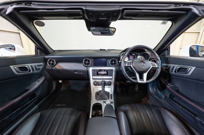 メルセデスベンツ SLKクラス SLK200 BE−EF AMGｽﾎﾟｰﾂ&ﾚｰﾀﾞｰP　ACC 黒革 ﾏｼﾞｯｸｽｶｲR HDDﾅﾋﾞ ﾌﾙｾｸﾞ BTｵｰﾃﾞｨｵ&TEL  AMGｴｱﾛ&18ｲﾝﾁAW ｷｾﾉﾝ　2年保証付