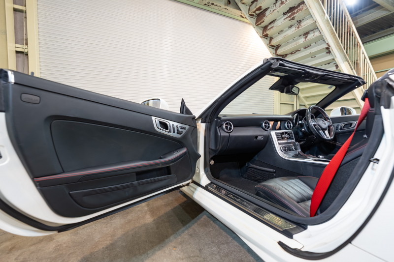 メルセデスベンツ SLKクラス SLK200 BE−EF AMGｽﾎﾟｰﾂ&ﾚｰﾀﾞｰP　ACC 黒革 ﾏｼﾞｯｸｽｶｲR HDDﾅﾋﾞ ﾌﾙｾｸﾞ BTｵｰﾃﾞｨｵ&TEL  AMGｴｱﾛ&18ｲﾝﾁAW ｷｾﾉﾝ　2年保証付