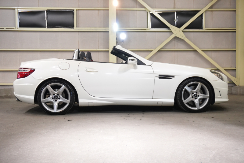 メルセデスベンツ SLKクラス SLK200 BE−EF AMGｽﾎﾟｰﾂ&ﾚｰﾀﾞｰP　ACC 黒革 ﾏｼﾞｯｸｽｶｲR HDDﾅﾋﾞ ﾌﾙｾｸﾞ BTｵｰﾃﾞｨｵ&TEL  AMGｴｱﾛ&18ｲﾝﾁAW ｷｾﾉﾝ　2年保証付