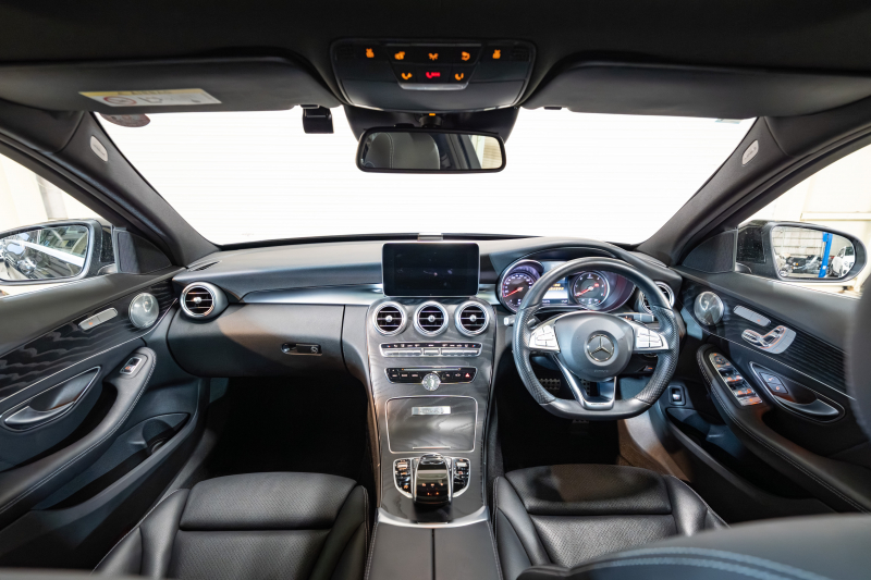 メルセデスベンツ Cクラス C220d ﾜｺﾞﾝ ﾛｰﾚｳｽED AMGﾗｲﾝ ﾚｰﾀﾞｰｾｰﾌﾃｨPKG　黒革 ｼｰﾄﾋｰﾀｰ 純正ﾅﾋﾞ ﾌﾙｾｸﾞTV BT Bｶﾒﾗ LEDﾍｯﾄﾞ ｴｱｻｽ 自動Rｹﾞｰﾄ AMGｴｱﾛ&18ｲﾝﾁAW　2年保証