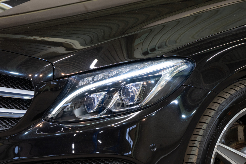 メルセデスベンツ Cクラス C220d ﾜｺﾞﾝ ﾛｰﾚｳｽED AMGﾗｲﾝ ﾚｰﾀﾞｰｾｰﾌﾃｨPKG　黒革 ｼｰﾄﾋｰﾀｰ 純正ﾅﾋﾞ ﾌﾙｾｸﾞTV BT Bｶﾒﾗ LEDﾍｯﾄﾞ ｴｱｻｽ 自動Rｹﾞｰﾄ AMGｴｱﾛ&18ｲﾝﾁAW　2年保証