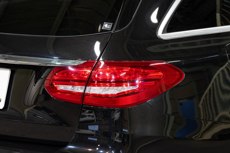 メルセデスベンツ Cクラス C220d ﾜｺﾞﾝ ﾛｰﾚｳｽED AMGﾗｲﾝ ﾚｰﾀﾞｰｾｰﾌﾃｨPKG　黒革 ｼｰﾄﾋｰﾀｰ 純正ﾅﾋﾞ ﾌﾙｾｸﾞTV BT Bｶﾒﾗ LEDﾍｯﾄﾞ ｴｱｻｽ 自動Rｹﾞｰﾄ AMGｴｱﾛ&18ｲﾝﾁAW　2年保証