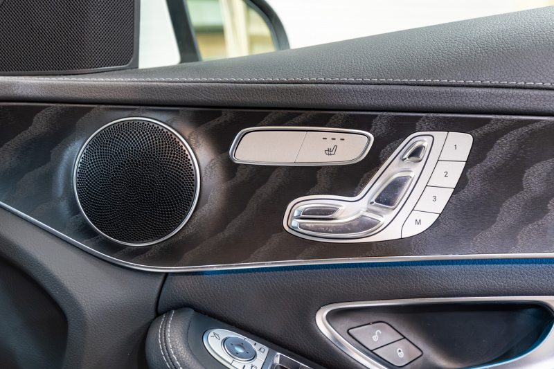 メルセデスベンツ Cクラス C200ﾜｺﾞﾝ ｽﾎﾟｰﾂ ﾚｰﾀﾞｰｾｰﾌﾃｨPKG　黒革 ｼｰﾄﾋｰﾀｰ HDDﾅﾋﾞ 純正ﾅﾋﾞ ﾌﾙｾｸﾞTV BT Bｶﾒﾗ LEDﾍｯﾄﾞ 自動Rｹﾞｰﾄ AMGｴｱﾛ&18ｲﾝﾁAW　2年保証付