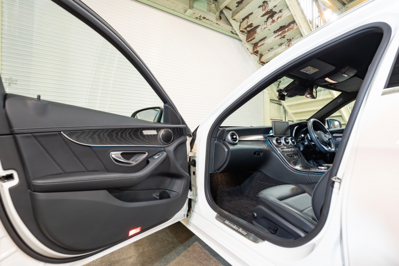 メルセデスベンツ Cクラス C200ﾜｺﾞﾝ ｽﾎﾟｰﾂ ﾚｰﾀﾞｰｾｰﾌﾃｨPKG　黒革 ｼｰﾄﾋｰﾀｰ HDDﾅﾋﾞ 純正ﾅﾋﾞ ﾌﾙｾｸﾞTV BT Bｶﾒﾗ LEDﾍｯﾄﾞ 自動Rｹﾞｰﾄ AMGｴｱﾛ&18ｲﾝﾁAW　2年保証付