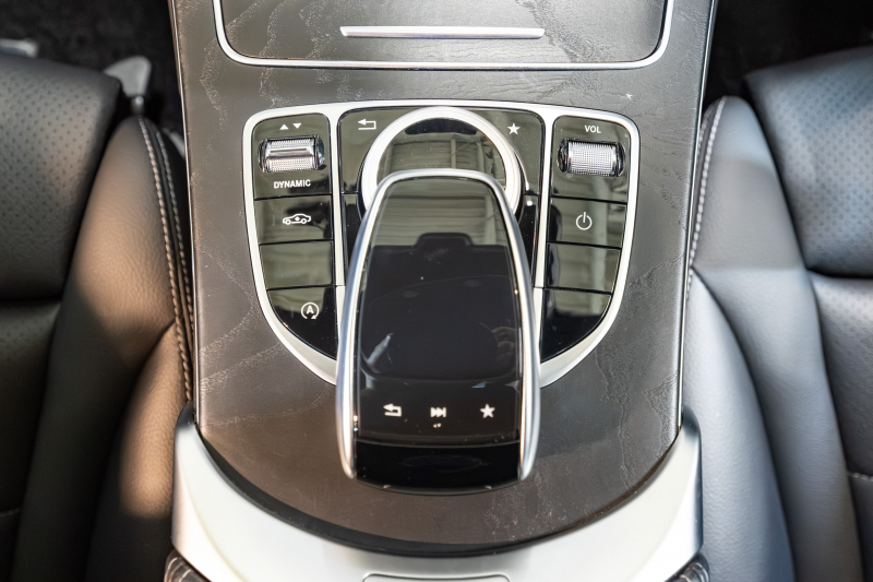 メルセデスベンツ Cクラス C200ﾜｺﾞﾝ ｽﾎﾟｰﾂ ﾚｰﾀﾞｰｾｰﾌﾃｨPKG　黒革 ｼｰﾄﾋｰﾀｰ HDDﾅﾋﾞ 純正ﾅﾋﾞ ﾌﾙｾｸﾞTV BT Bｶﾒﾗ LEDﾍｯﾄﾞ 自動Rｹﾞｰﾄ AMGｴｱﾛ&18ｲﾝﾁAW　2年保証付