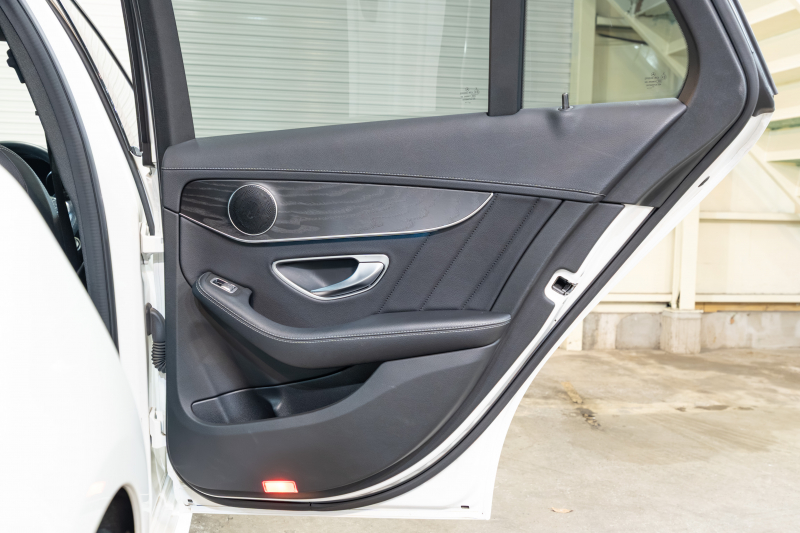 メルセデスベンツ Cクラス C200ﾜｺﾞﾝ ｽﾎﾟｰﾂ ﾚｰﾀﾞｰｾｰﾌﾃｨPKG　黒革 ｼｰﾄﾋｰﾀｰ HDDﾅﾋﾞ 純正ﾅﾋﾞ ﾌﾙｾｸﾞTV BT Bｶﾒﾗ LEDﾍｯﾄﾞ 自動Rｹﾞｰﾄ AMGｴｱﾛ&18ｲﾝﾁAW　2年保証付