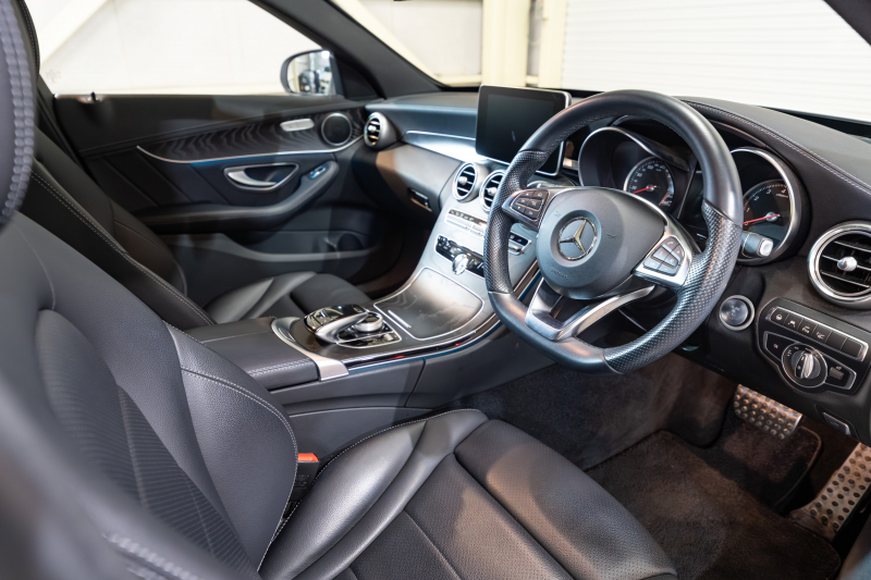 メルセデスベンツ Cクラス C200ﾜｺﾞﾝ ｽﾎﾟｰﾂ ﾚｰﾀﾞｰｾｰﾌﾃｨPKG　黒革 ｼｰﾄﾋｰﾀｰ HDDﾅﾋﾞ 純正ﾅﾋﾞ ﾌﾙｾｸﾞTV BT Bｶﾒﾗ LEDﾍｯﾄﾞ 自動Rｹﾞｰﾄ AMGｴｱﾛ&18ｲﾝﾁAW　2年保証付