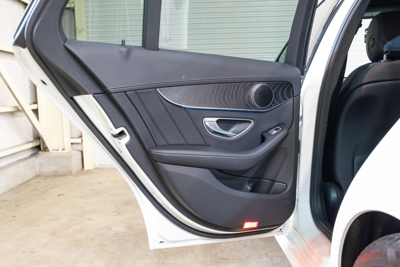 メルセデスベンツ Cクラス C200ﾜｺﾞﾝ ｽﾎﾟｰﾂ ﾚｰﾀﾞｰｾｰﾌﾃｨPKG　黒革 ｼｰﾄﾋｰﾀｰ HDDﾅﾋﾞ 純正ﾅﾋﾞ ﾌﾙｾｸﾞTV BT Bｶﾒﾗ LEDﾍｯﾄﾞ 自動Rｹﾞｰﾄ AMGｴｱﾛ&18ｲﾝﾁAW　2年保証付