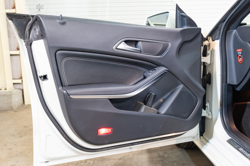 メルセデスベンツ CLAクラス CLA220 4MATIC  ｼｭｰﾃｨﾝｸﾞﾌﾞﾚｰｸ ﾚｰﾀﾞｰｾｰﾌﾃｨPKG　後期 Pｽﾀ 黒革 ｼｰﾄﾋｰﾀｰ 純正ﾅﾋﾞ ﾌﾙｾｸﾞTV CarPlay Bｶﾒﾗ PTS LEDﾍｯﾄﾞﾗｲﾄ ｱﾝﾋﾞｴﾝﾄ 18ｲﾝﾁAW　2年保証付