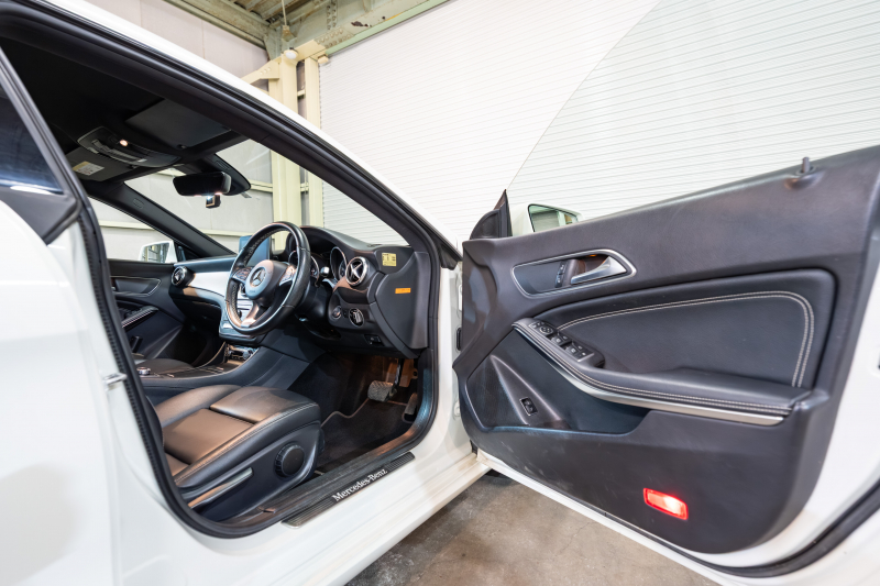 メルセデスベンツ CLAクラス CLA220 4MATIC  ｼｭｰﾃｨﾝｸﾞﾌﾞﾚｰｸ ﾚｰﾀﾞｰｾｰﾌﾃｨPKG　後期 Pｽﾀ 黒革 ｼｰﾄﾋｰﾀｰ 純正ﾅﾋﾞ ﾌﾙｾｸﾞTV CarPlay Bｶﾒﾗ PTS LEDﾍｯﾄﾞﾗｲﾄ ｱﾝﾋﾞｴﾝﾄ 18ｲﾝﾁAW　2年保証付